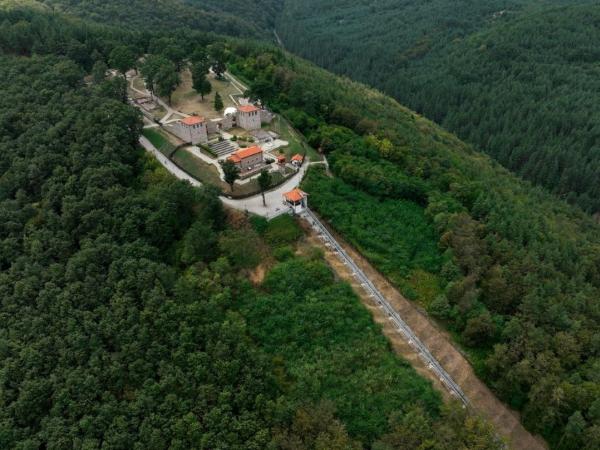 Meli Grad Cari Mali Grad - miejsce, gdzie legenda spotyka historię